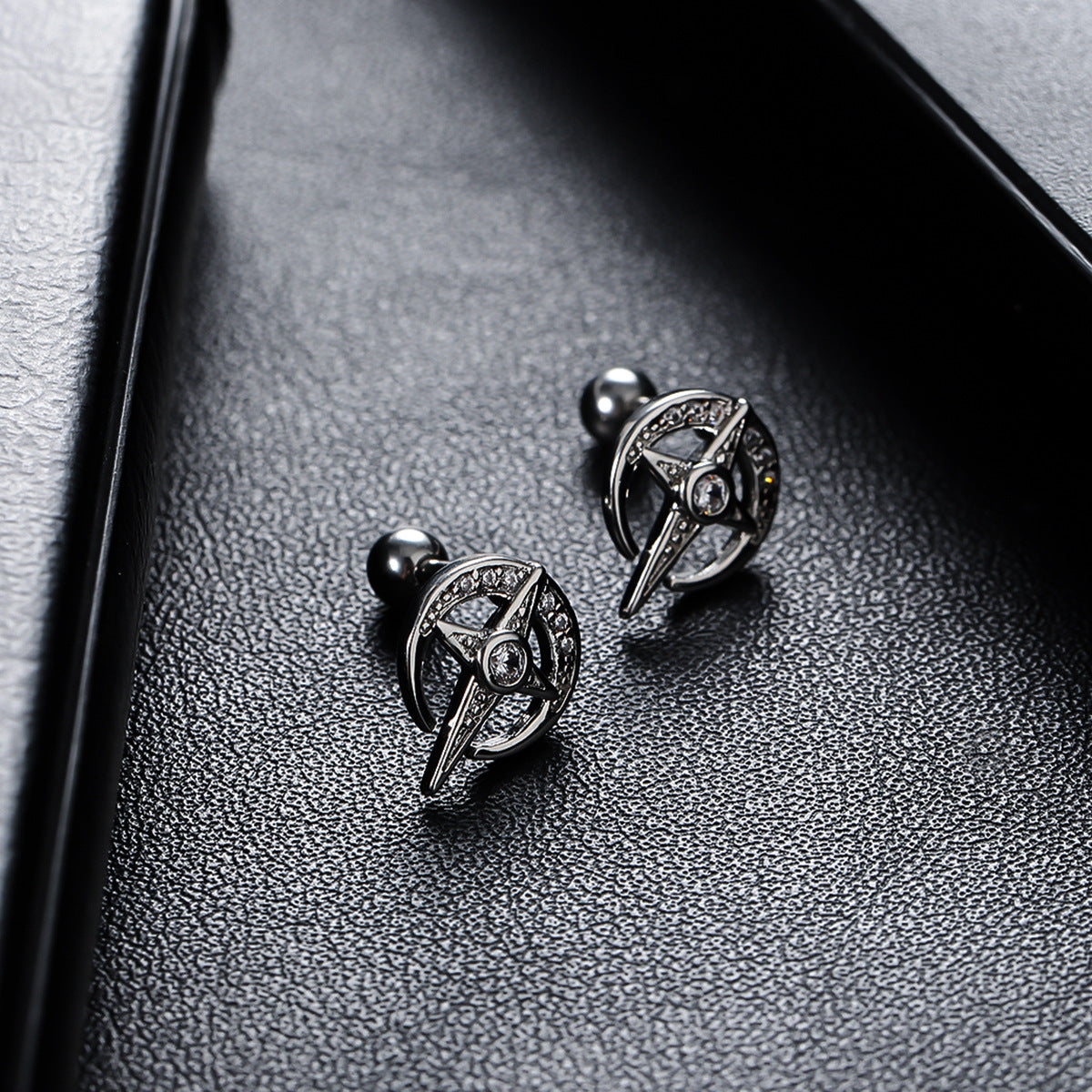 2026 Hot Item Men Trendy Ear Studs, All Occasion All-Match High Grade Ear Jewelry, Classic Vintage Fashion Clip On Earrings For Women