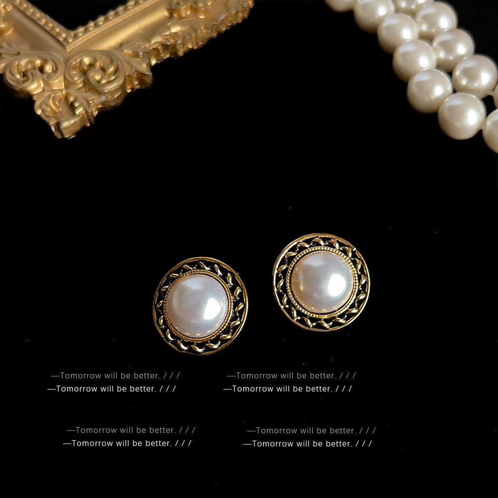 Vintage Style Earrings For Women Elegant Premium Stud Earrings Retro Niche Design Fashion Jewelry