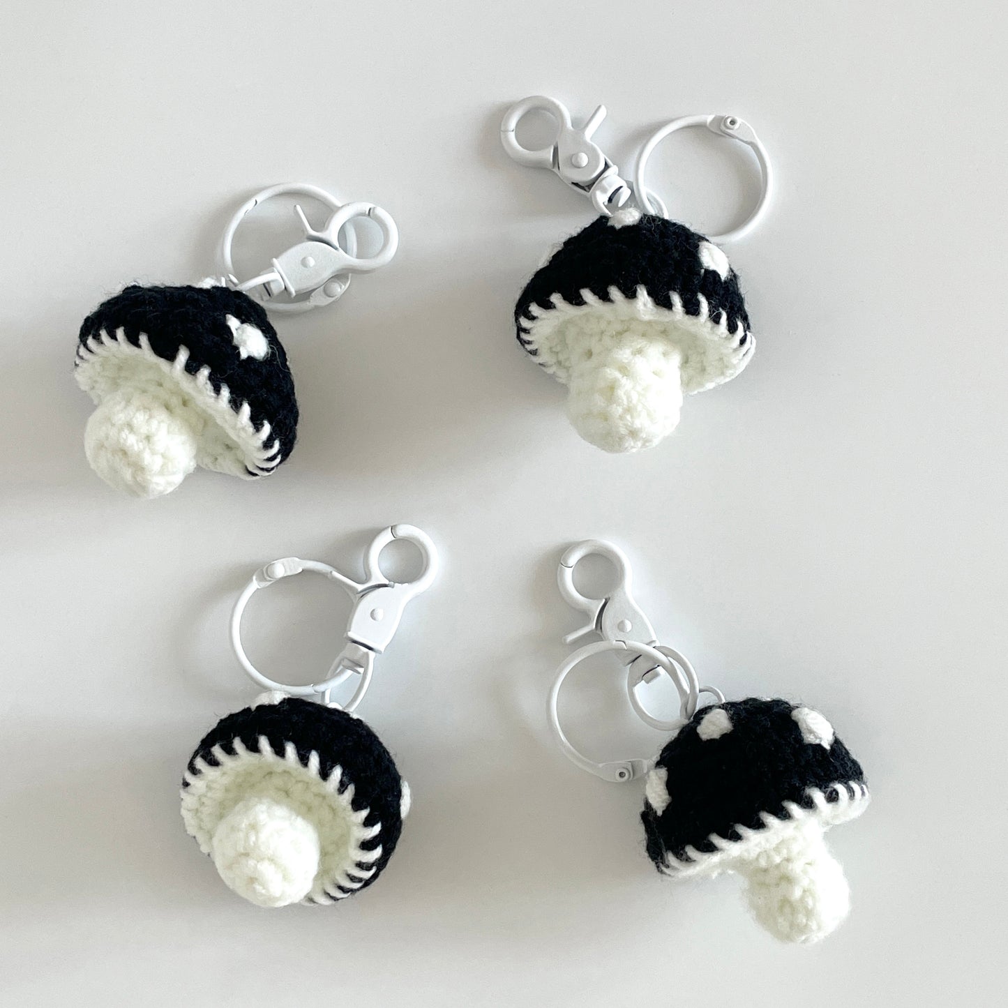 Minimalist Korean-style Crochet Mushroom Keychain Ornament