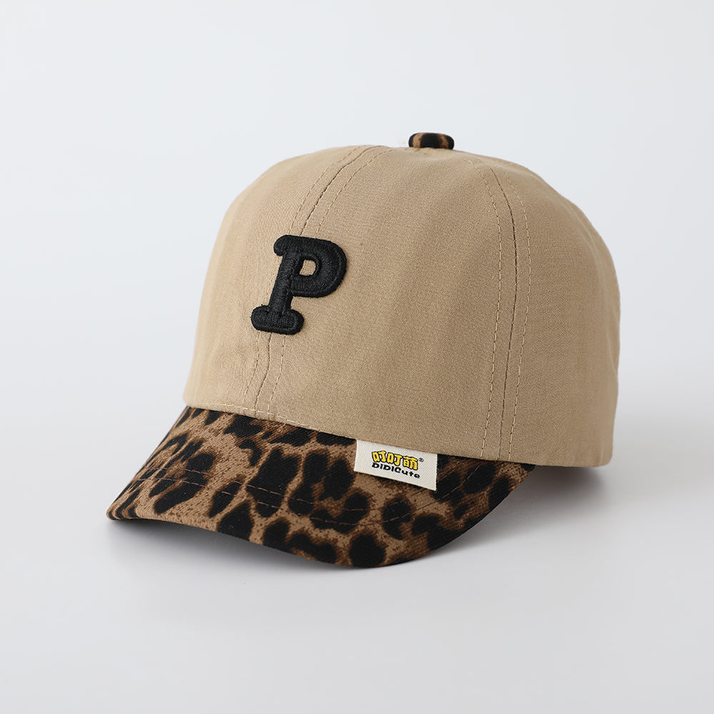 Children's Patchwork Leopard Print Brimmed Letter P Three-dimensional Embroidered Adjustable Fashion And Simple Baseball Cap, Suitable For Outings, Playtime And Daily Use.