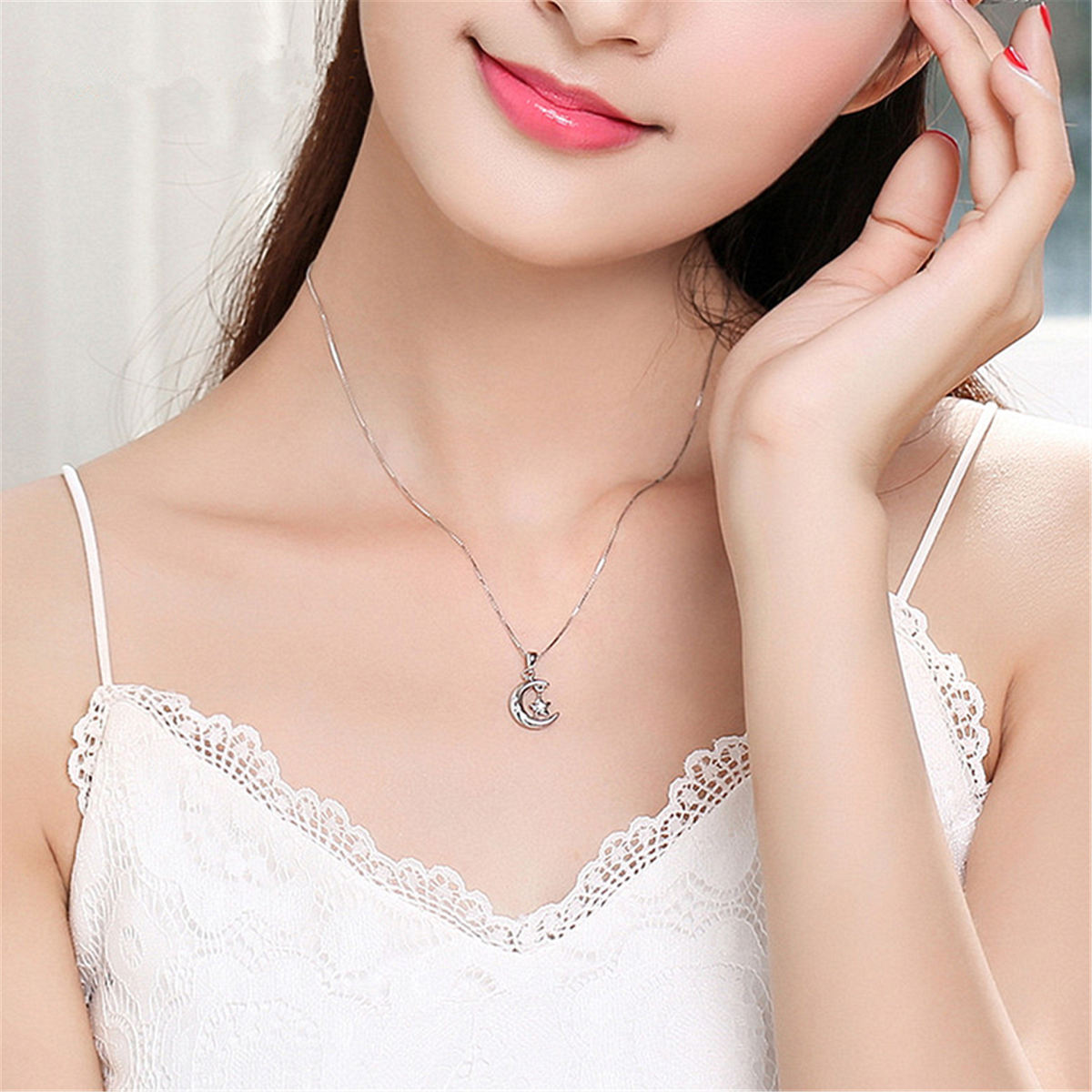 Simple Star And Moon Smart Pendant Clavicle Chain