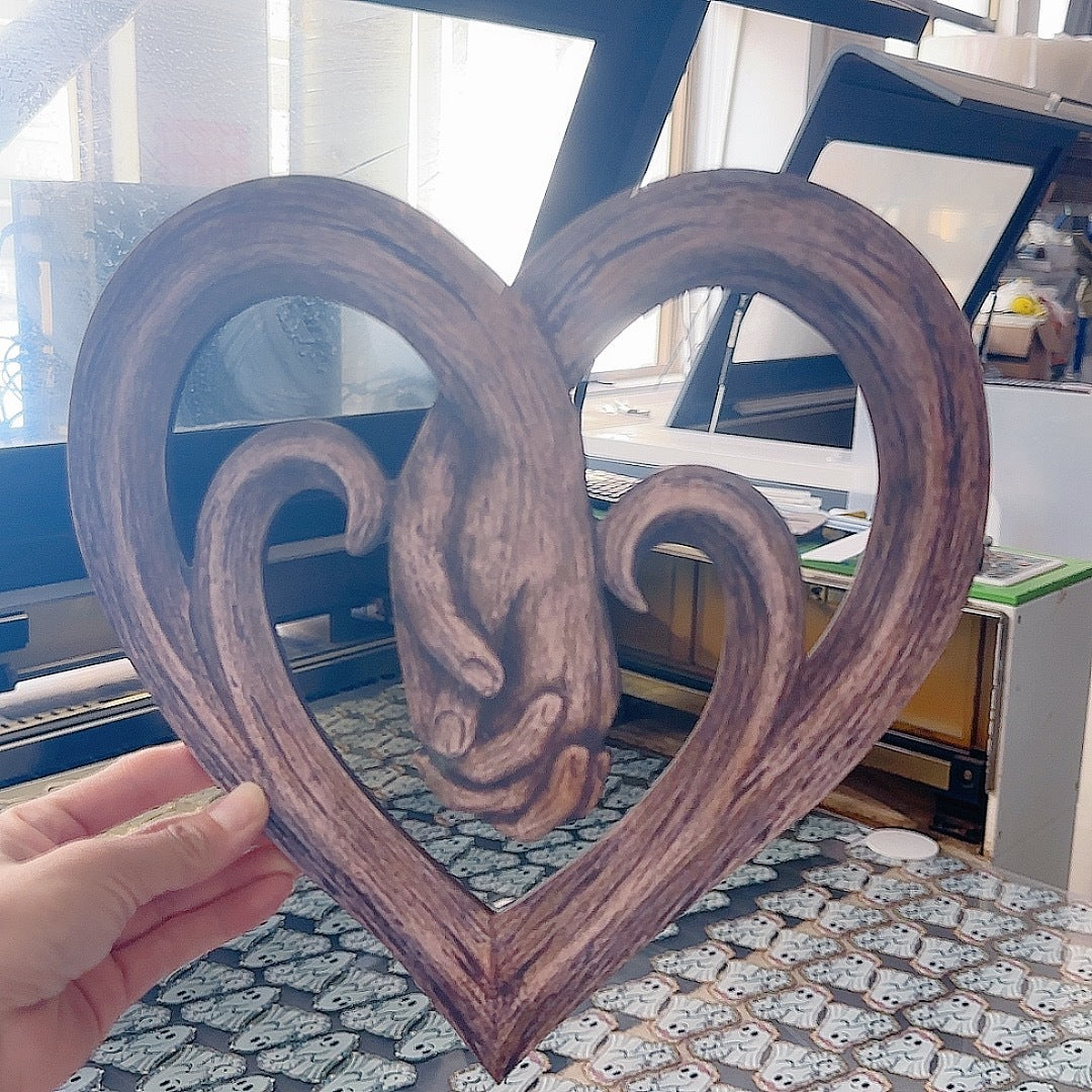 Hand-in-hand Heart Wall Decor Decorative Art Piece Gift Item Craft Ornament Wooden Hanging Decoration