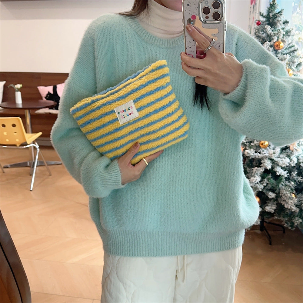 Winter Plush Color Polka Dot Large Capacity Travel Skincare Cosmetic Storage Bag