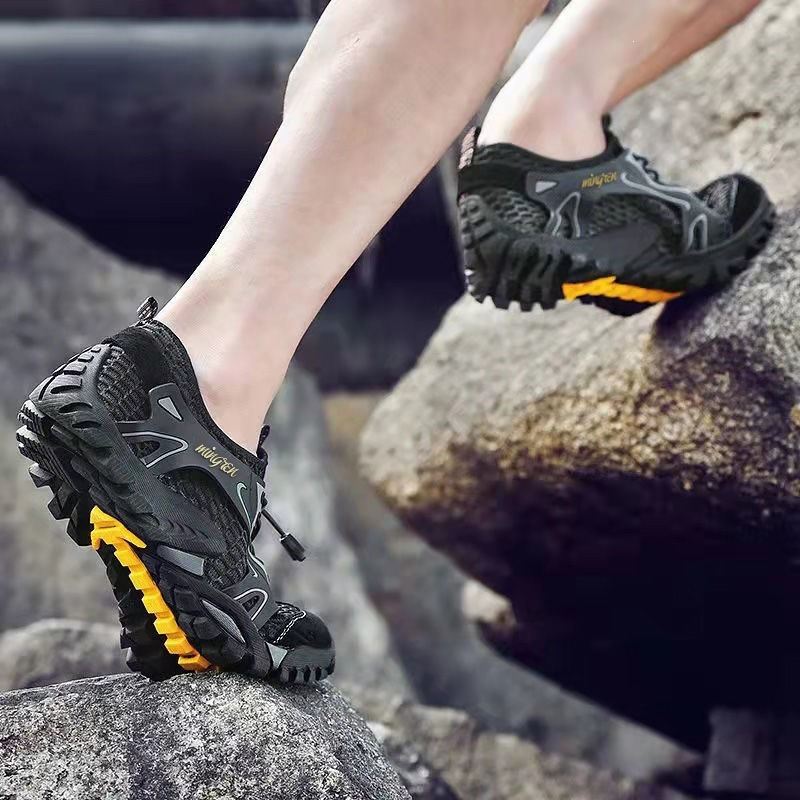 Korean-style Trendy Hiking Shoes With Breathable Mesh Uppers
