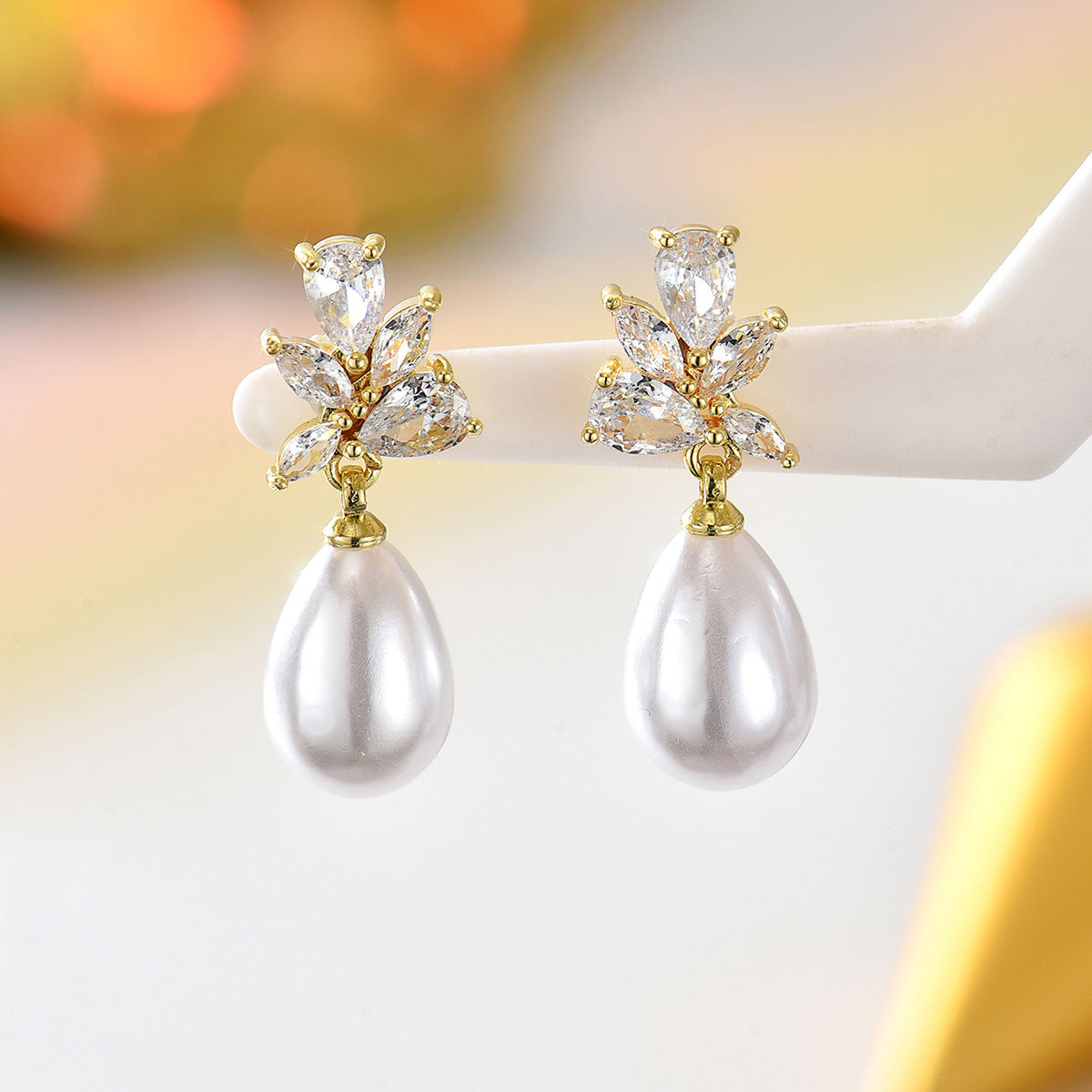 Cross-border European American Women Earrings, Geometric Forest Leaf Design Stud Earrings Inlaid Cubic Zirconia & Faux Pearl, Versatile Daily Ear Accessories For Ladies