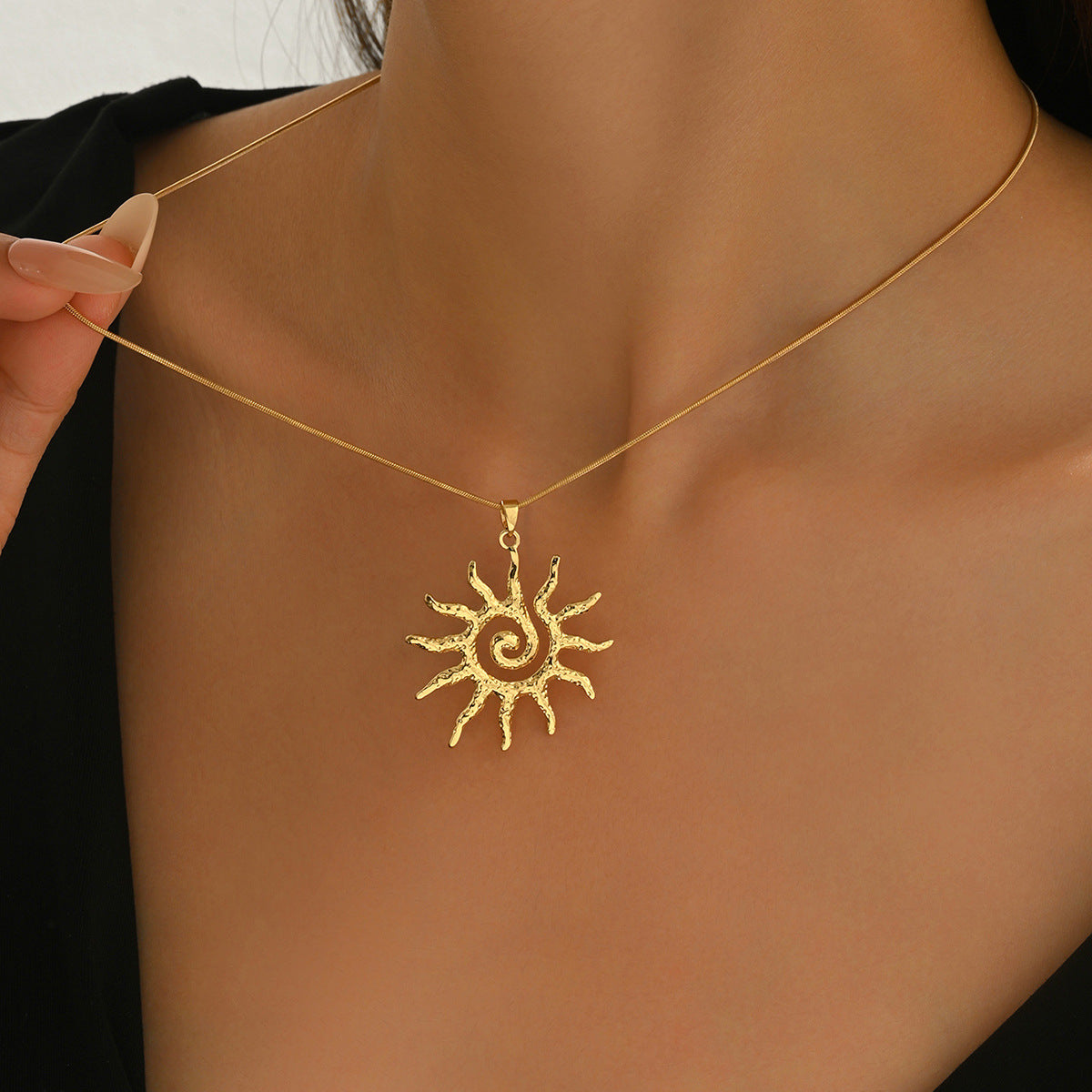 Fashion European American Women Necklace, Unique Creative Sunflower Metal Pendant Design Long Clavicle Chain, Niche Daily Neck Jewelry For Ladies