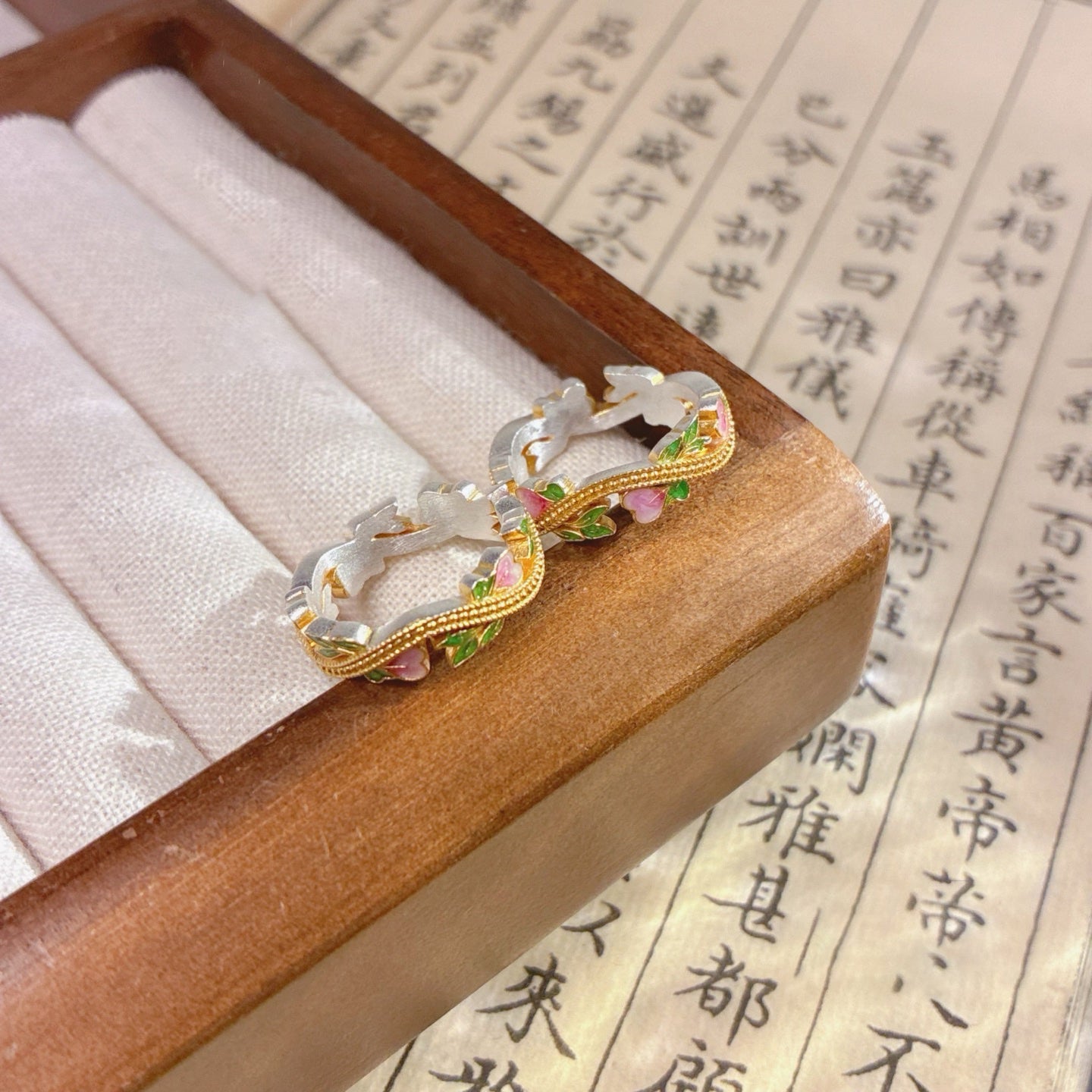 1pcs 999.9 Sterling Silver Gold-Plated Floral Enamel Ring, Luxury Retro Style, Ideal For Birthdays & Holiday Gifts