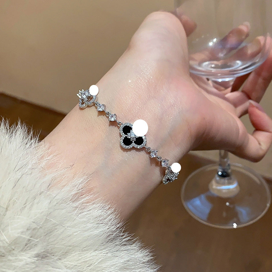 Western Style Cubic Zirconia Love Heart Bangle Exquisite Luxury Bracelet Chic Niche Fashion Jewelry