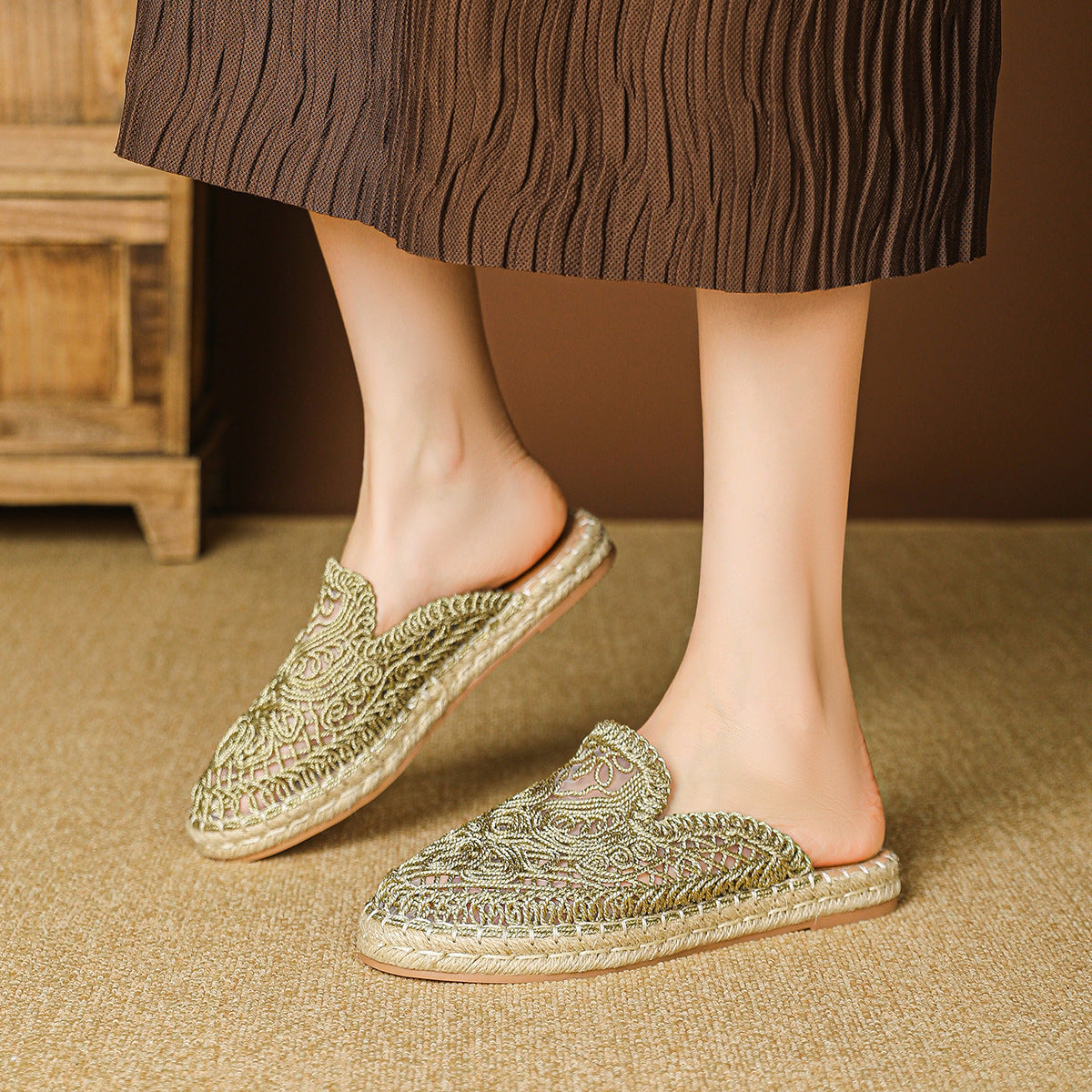 Baotou Hollowed-out Half-slipper Outdoor Round Toe Flat Slip On