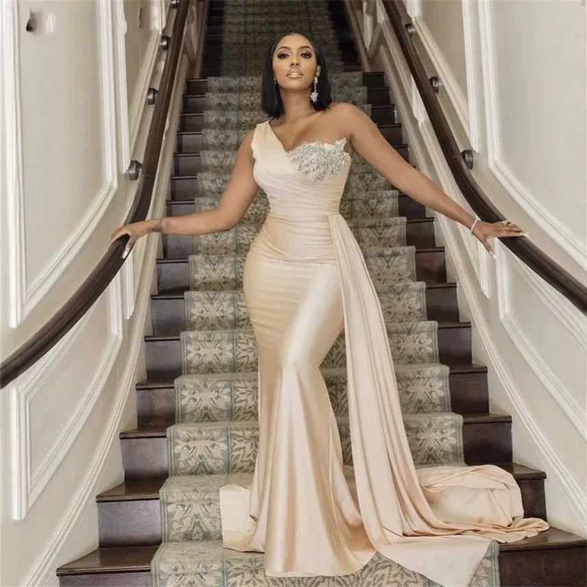 New Minimalist One-shoulder Sexy Evening Gown