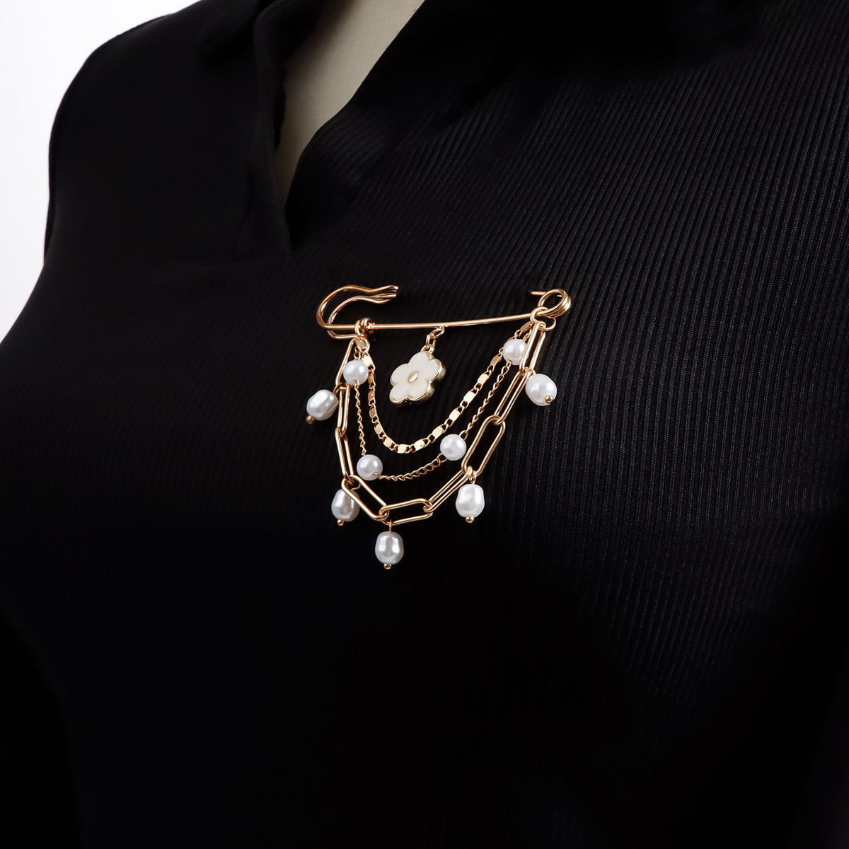 Love Moon Bear Flower Element Brooch Clothing Suit Functional Simple Pin Accessories