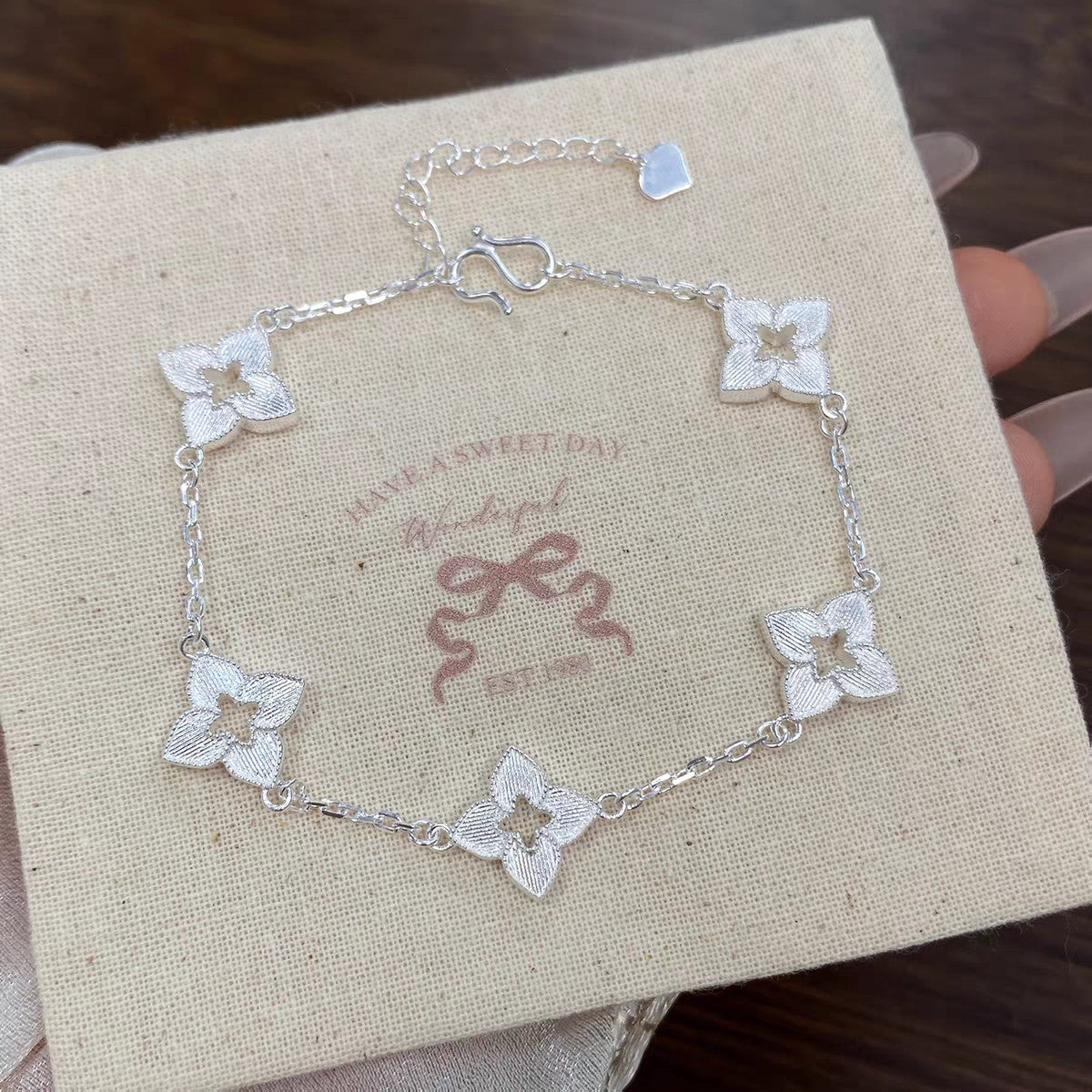 1pc 999 Sterling Silver Clover Charm Bracelet, Luxurious Minimalist Style, Perfect For Daily Wear And Valentine's Gift