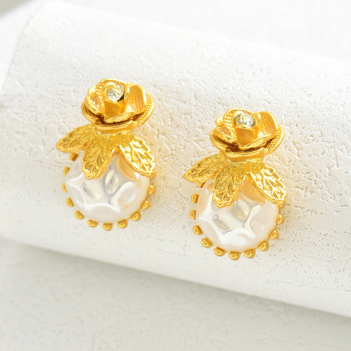 Ins Japanese Korean Elegant Camellia Rose Floral Stud Earrings, Niche Petal Shape Design Inlaid Cubic Zirconia, Premium Texture Trendy Daily Ear Jewelry For Ladies