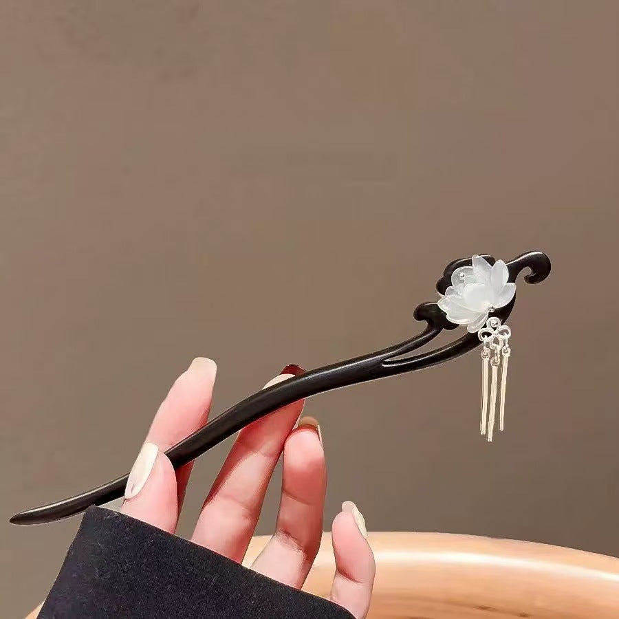 Lotus Wood HairpinWomens Hair Ornament Ancient-style And New Chinesestyle Tassel Hairpiece