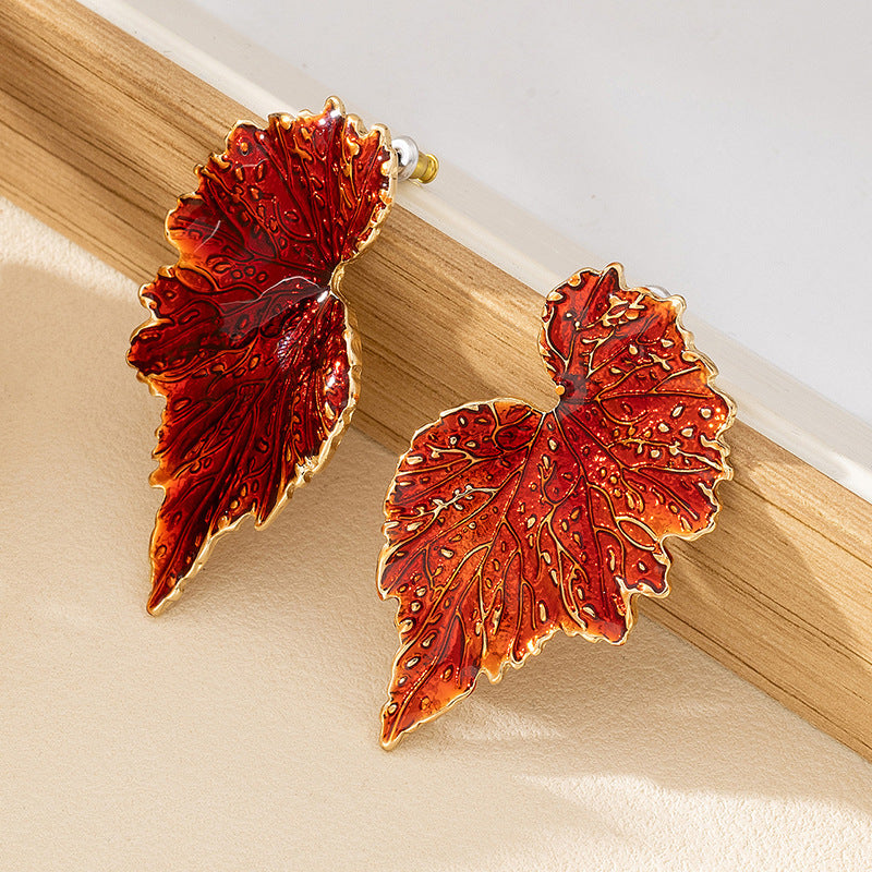 Vintage Style Exaggerated Leaf Stud Earrings For Women, Trendy Fashion Unique Personality Elegant Temperament Daily Fashion Ear Jewelry
