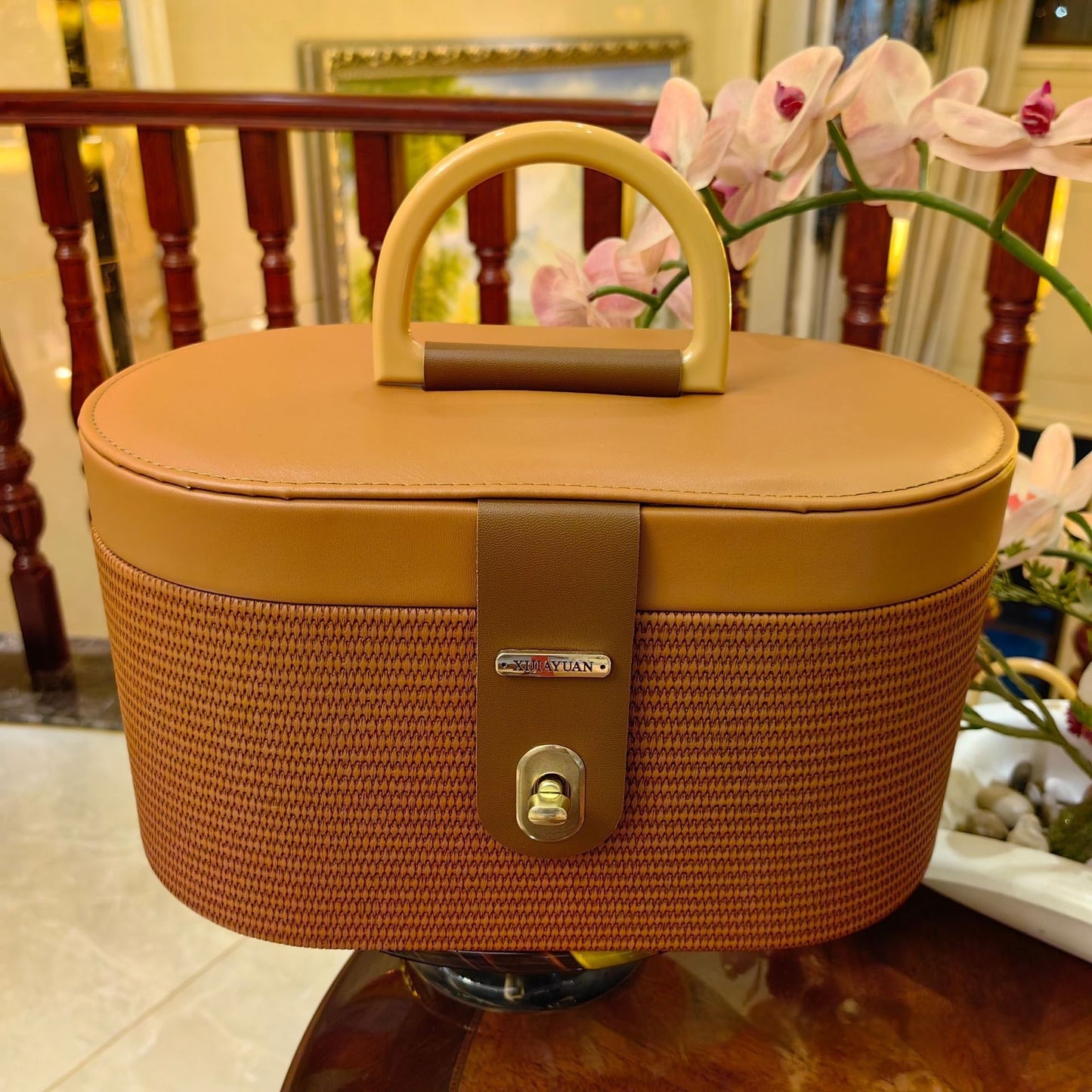 Oval Wheat-ear Pattern Suitcase Candy Box Leather Gift Box