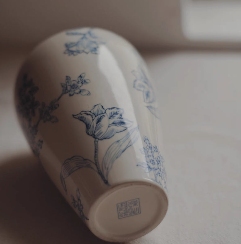 Chinese-style Beauty Vase Ceramic Flower Vase Floral Arrangement Vessel