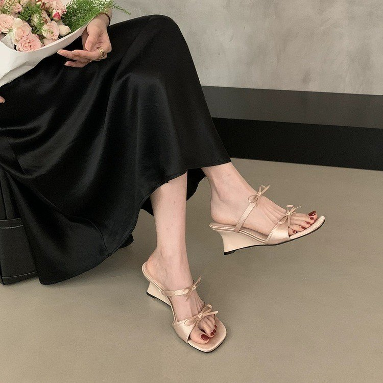 2026 Summer French Double Bow Open-toe Elegant Wedge Heel Women's Outdoor Slippers