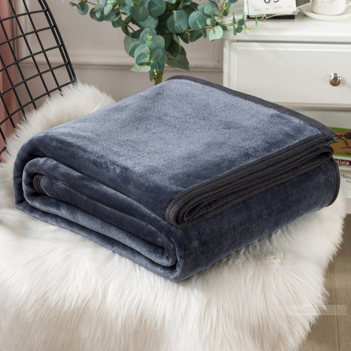 Coral Fleece Bed Sheet Person Air Conditioner Yoga Towel Blanket