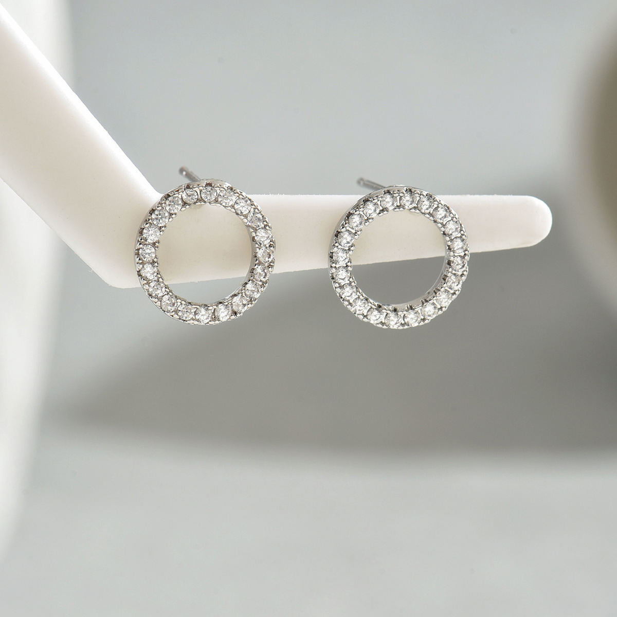 Sweet Korean Style Women Geometric Stud Earrings, Niche Premium Texture Design Inlaid Cubic Zirconia, Versatile Daily Ear Jewelry