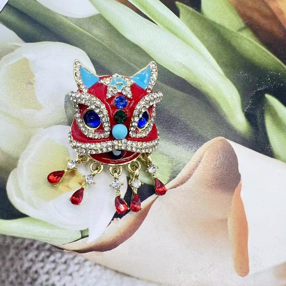 Sweater Accessories Gift Multifunctional Coat Pin Corsage