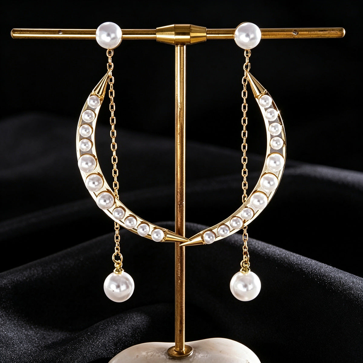 Cross-Border Supply Moon Pearl Dangle Earrings For Women, Light Luxury High-End Niche Unique Design Ear Jewelry, Fashion Versatile Drop Earrings
