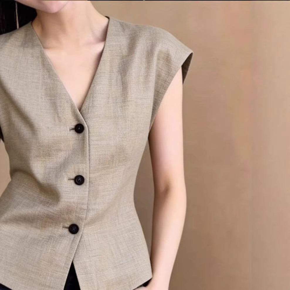 Summer Office-chic Sleek And Professional Sleeveless Top For Commuting