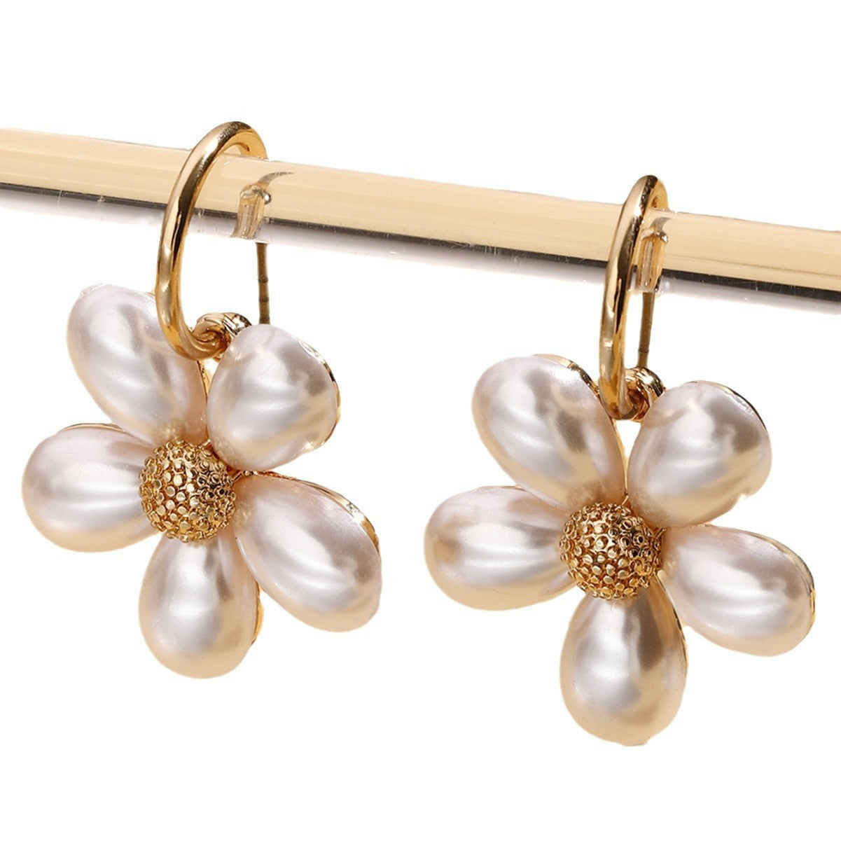 Korean-style Pearl Flower Earrings For Women