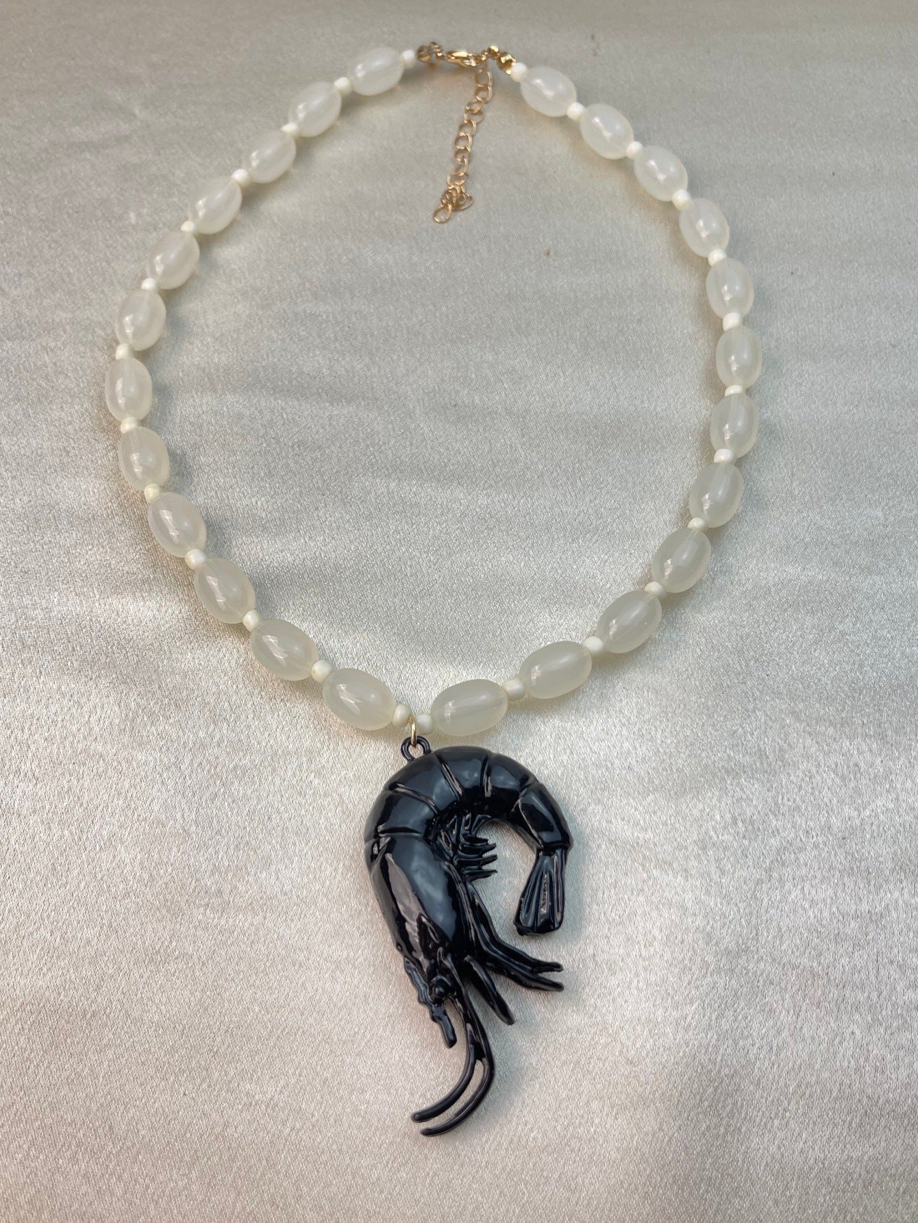 Womens Summer Resort-style Light-luxury Fashion Necklace With A Creative Twist