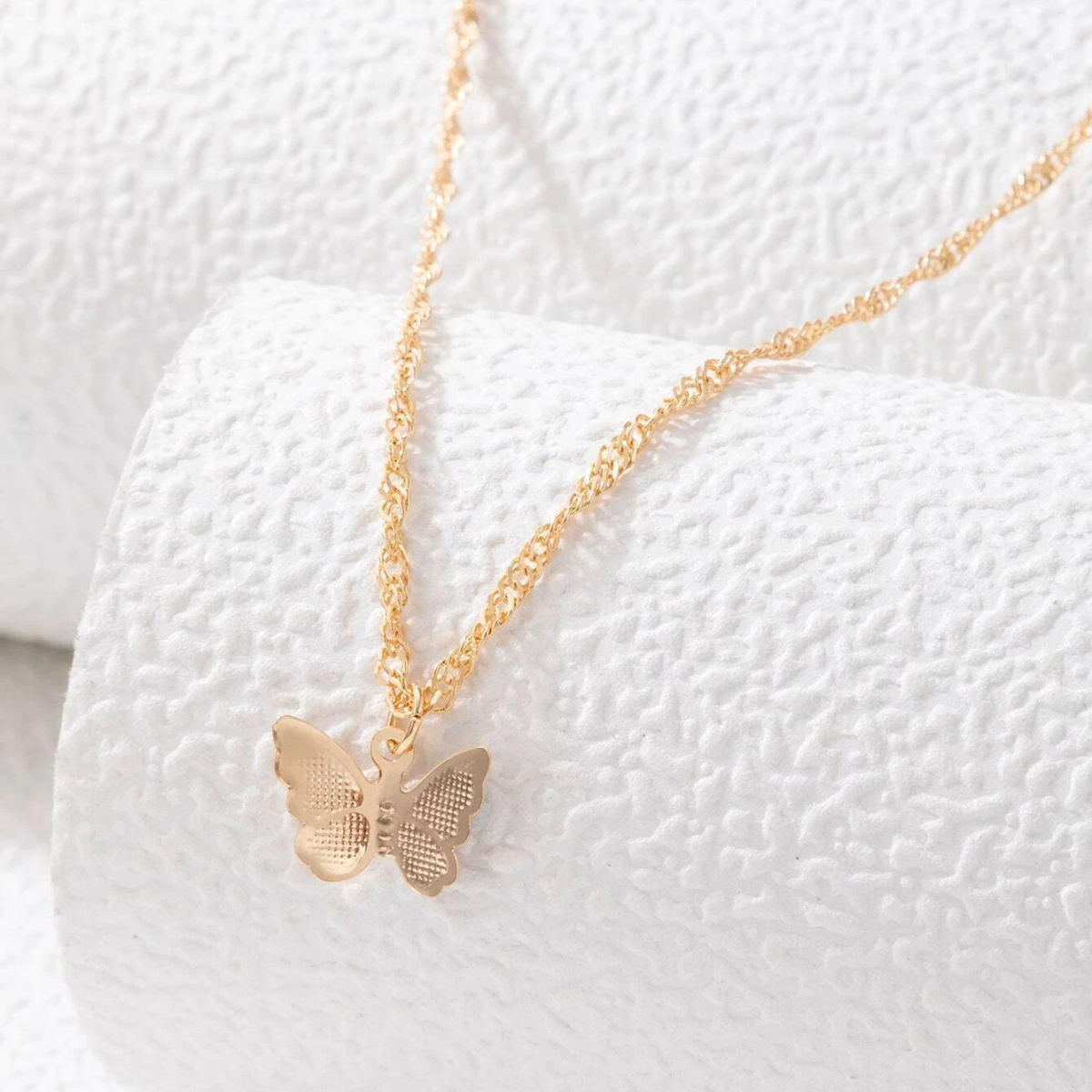 Simple Fashion Accessories Alloy Butterfly Single-layer Necklace