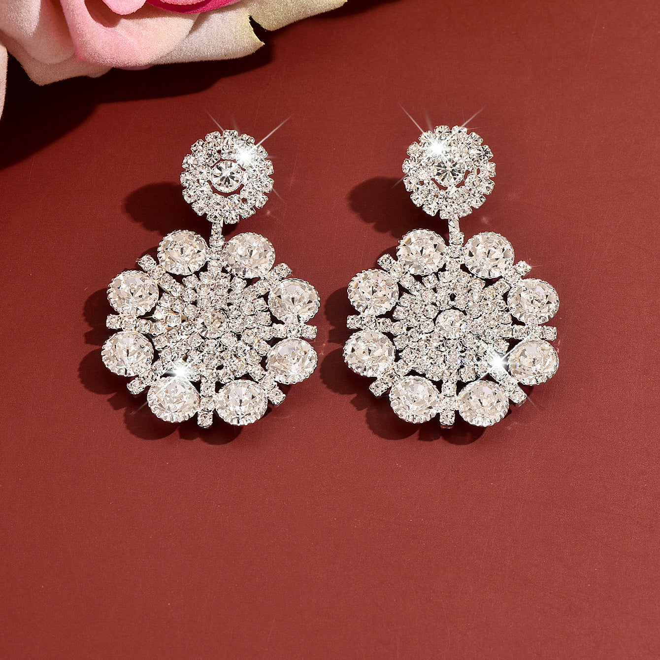 Korean New Eco-Friendly Rhinestone Flower Earrings For Women, Fashionable, Sweet, High-End Crystal Sunflower Earrings, Versatile And Stylish