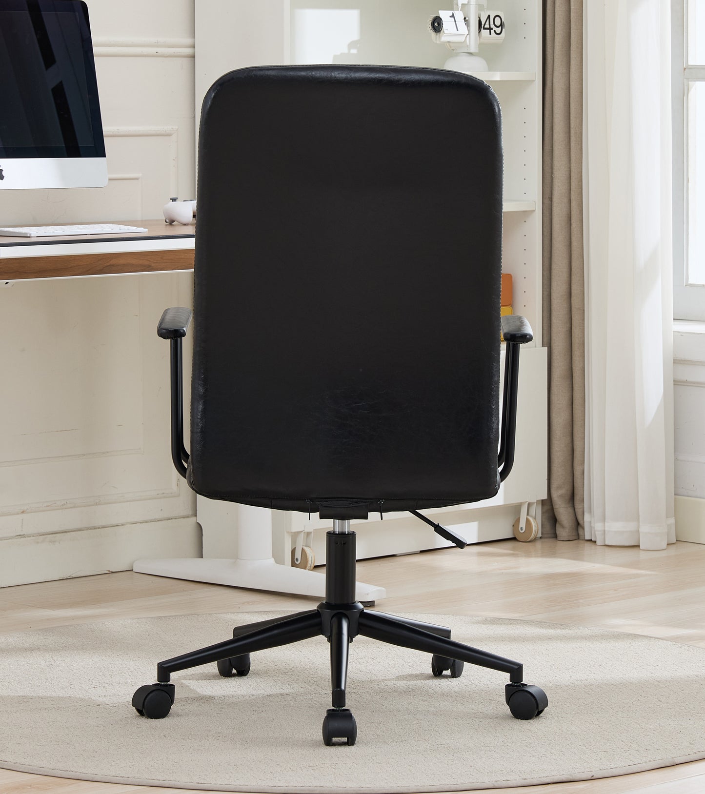 Antique Black PU Leather Color Office Chair, With Armrest, High Backrest, Soft Foam Seating, 360 Degree Swivel , Up And Down Adjustable Gaslift,black Powder Coated Frame,five Star Base, Black Wheels