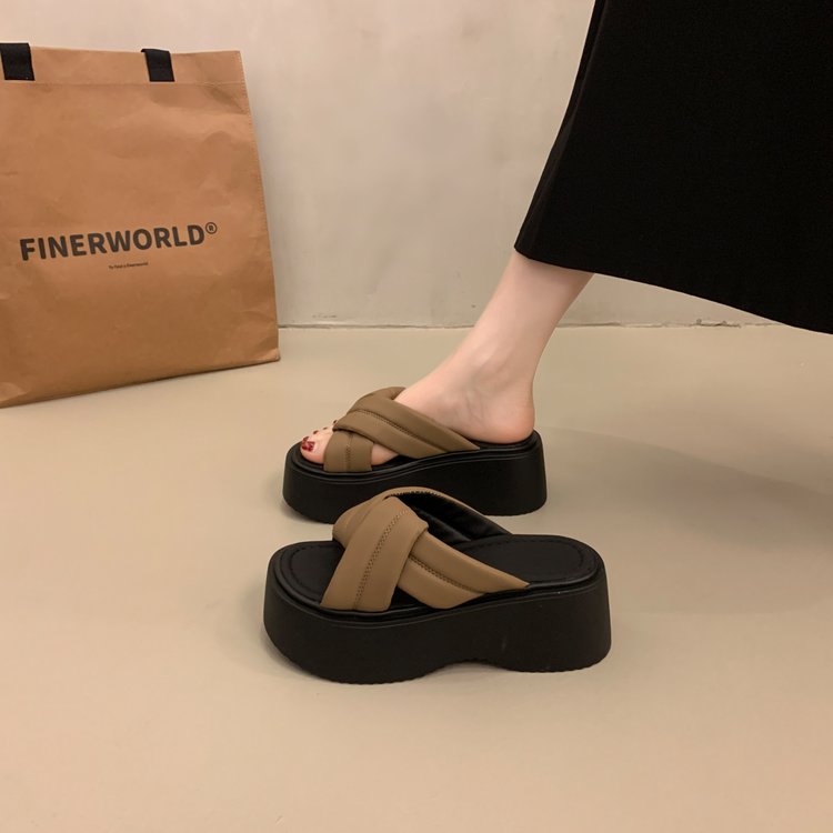 Thick Sole Height Increasing Cool Mop For Women's Summer Outdoor Wear, Casual Soft Sole, Not Tiring For Feet, Fashionable And Versatile Beach One Line Mop