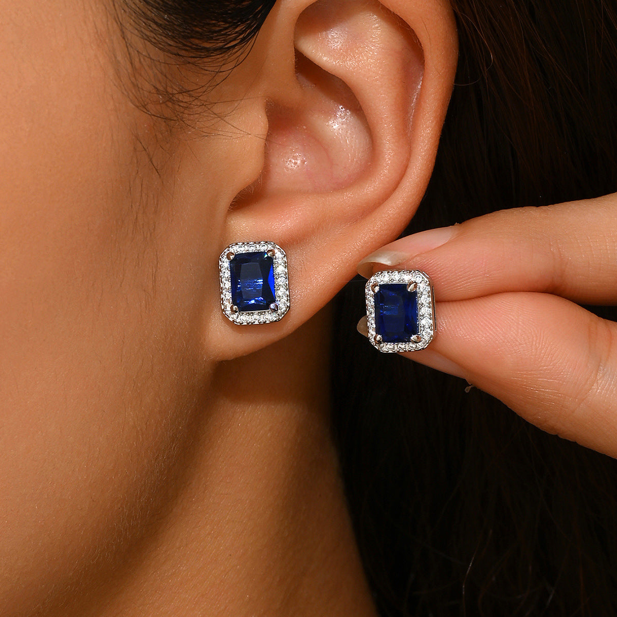 New European And American Cross-Border Earrings, Niche Design With Zircon Inlay, Square-Shaped Women's Stud Earrings, Versatile And High-End Earrings