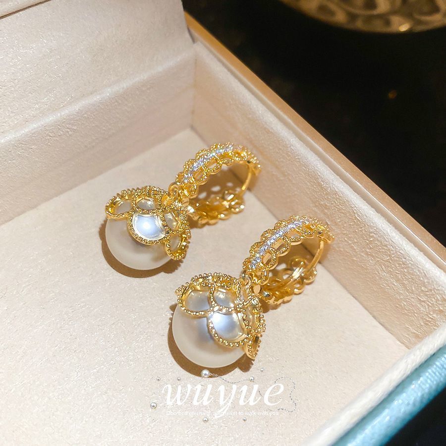 New Zircon Lace Trim Pearl Huggie Earrings, French Vintage Elegant Versatile Fashion Hoops, Light Luxury Niche Women Ear Jewelry