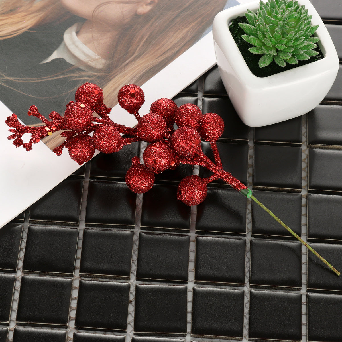 3Pcs Xmas Tree Decoration Berries Shining Sequined Simulated Wreath Rattan Decorative Accessories 15 Heads Holiday Home Decor Red