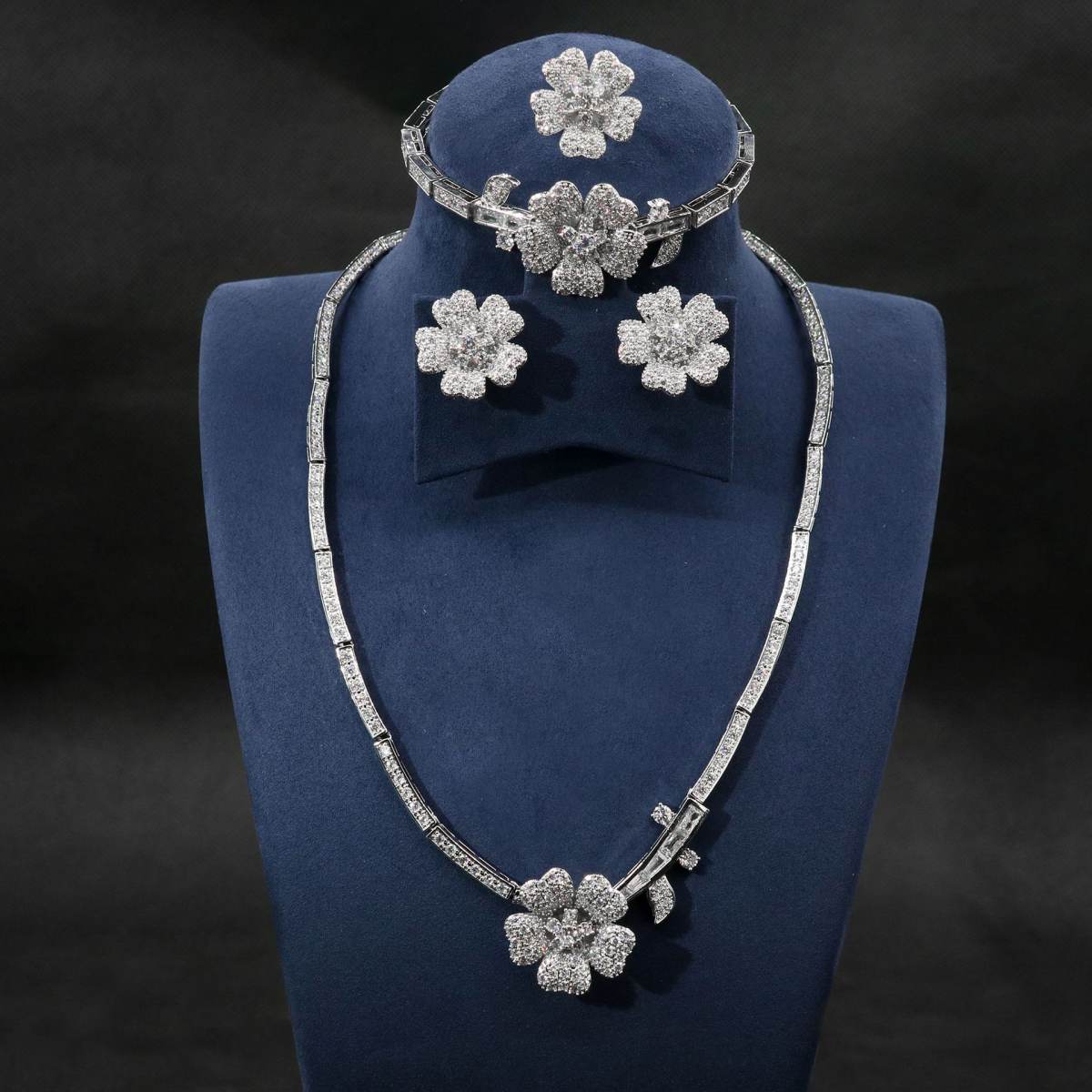 Flower Zircon Necklace Ear Bracelet Ring Car Accessories
