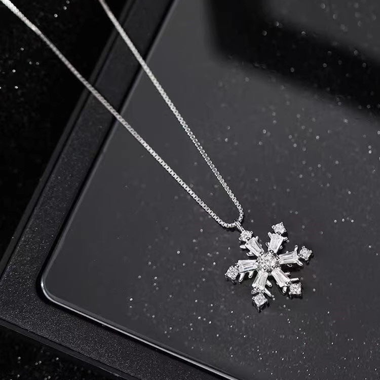 Korean-style New S925 Sterling Silver Rotating Snowflake Necklace
