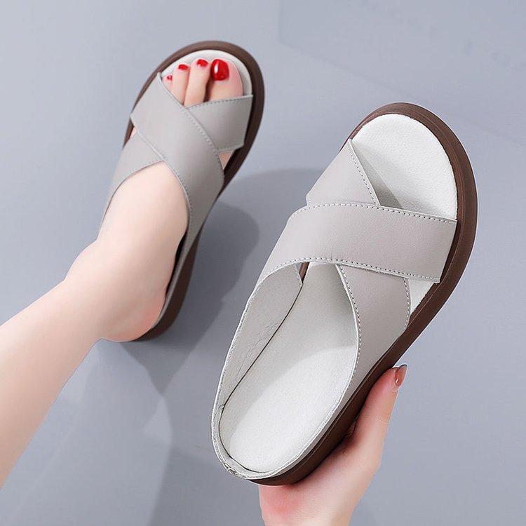 Round-toe Open-toe Non-slip Cross-strap Womens Outdoor Slippers