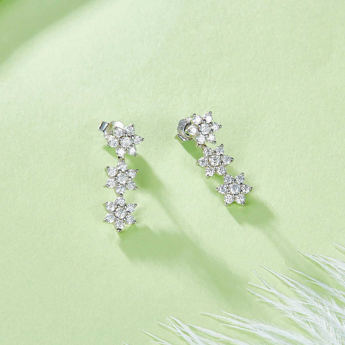S925 Sterling Silver Star Dangle Earrings, D-VVS1 Moissanite Cluster Drop Earrings, Platinum Plated 1.5g Women's Jewelry Gift Box