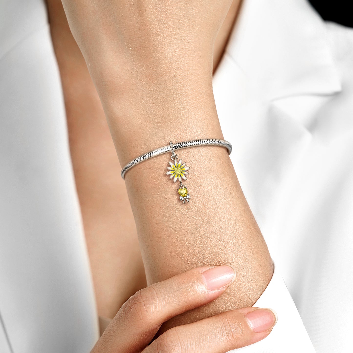 Original Design S925 Sterling Silver November Chrysanthemum Dangle Charm, November Birth Flower, Flower Language Series, CZ Charm Bead For DIY Bracelet Necklace, Pandora Compatible Jewelry Gift