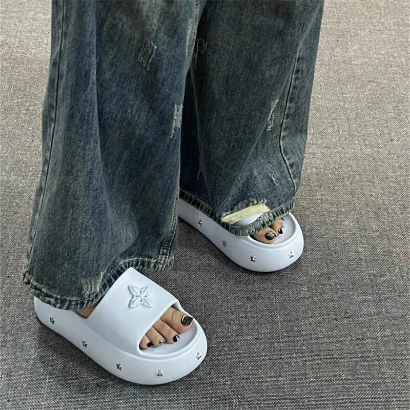Women Platform Slippers, Summer Outdoor Wear, Luxury Texture, Non-slip Soft Cloud Cushion Insole, Punk Style Fashion Slides For Indoor & Outdoor