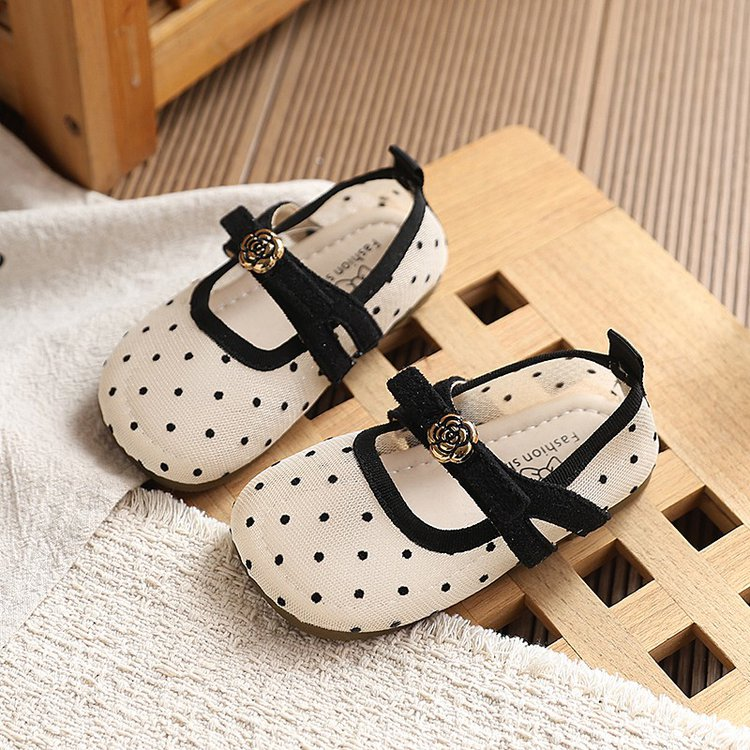 INS French Style Polka Dot Mesh Flats 2026 Summer New Korean Girls Flower Princess Sandals Match Dress