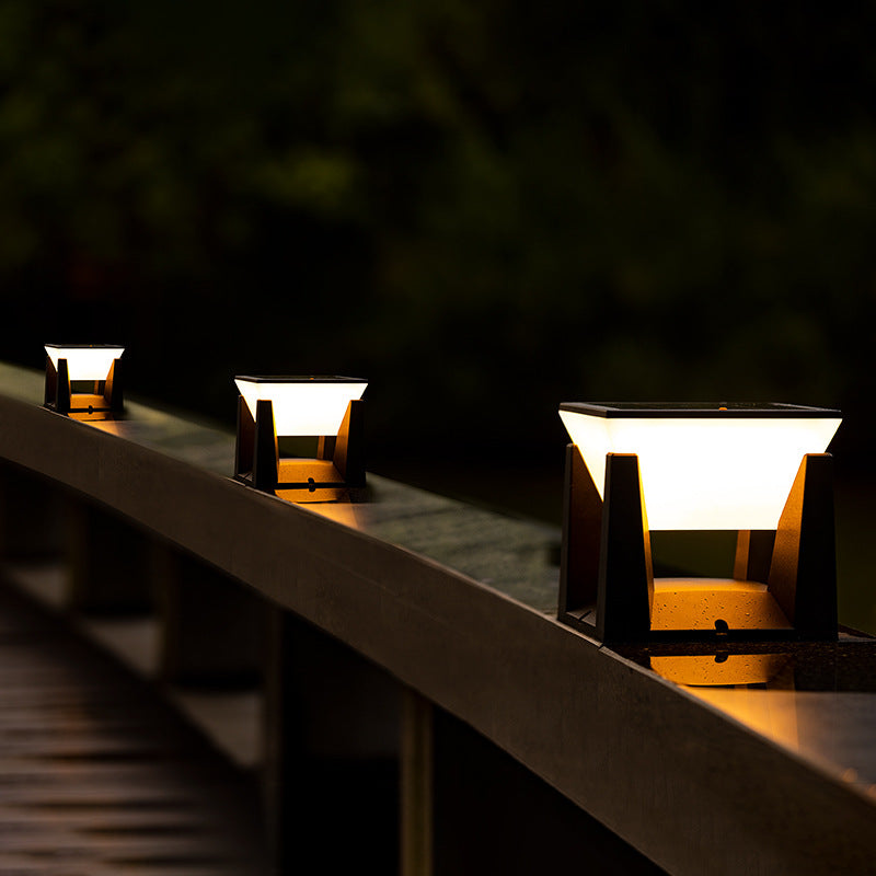 Solar-powered Outdoor Lighting Garden And Courtyard Lights