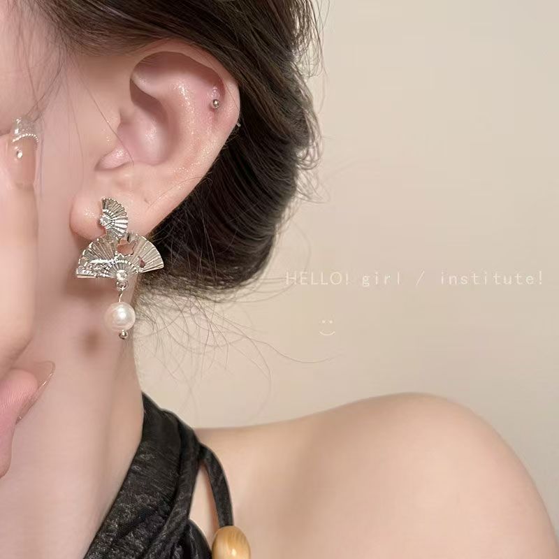 New Chinese Oriental Style Fan-shaped Earrings For Women, Cold Elegant Niche Unique Stud Earrings, Vintage Cheongsam Traditional Ear Jewelry