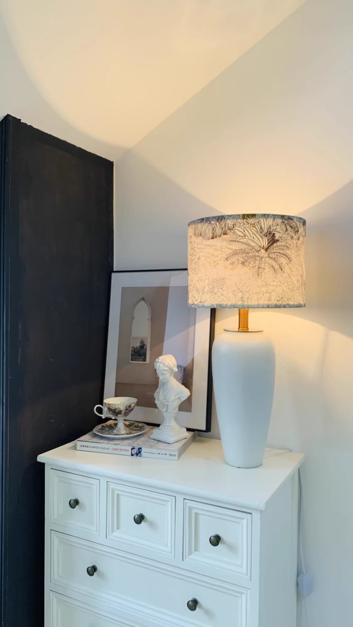 French-style Ceramic Creative Smart Table Lamp