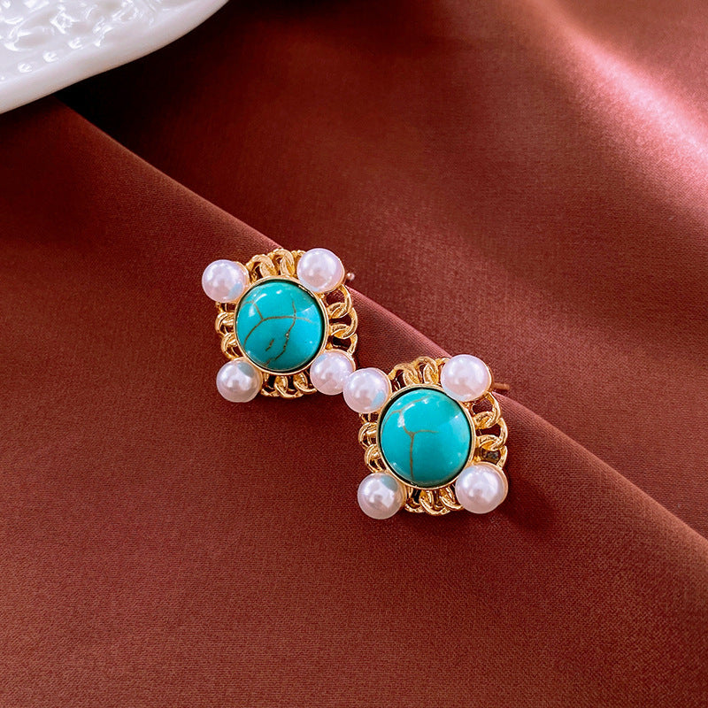 Elegant Vintage Medieval Earrings For Women Niche Premium Studs Retro Jewelry