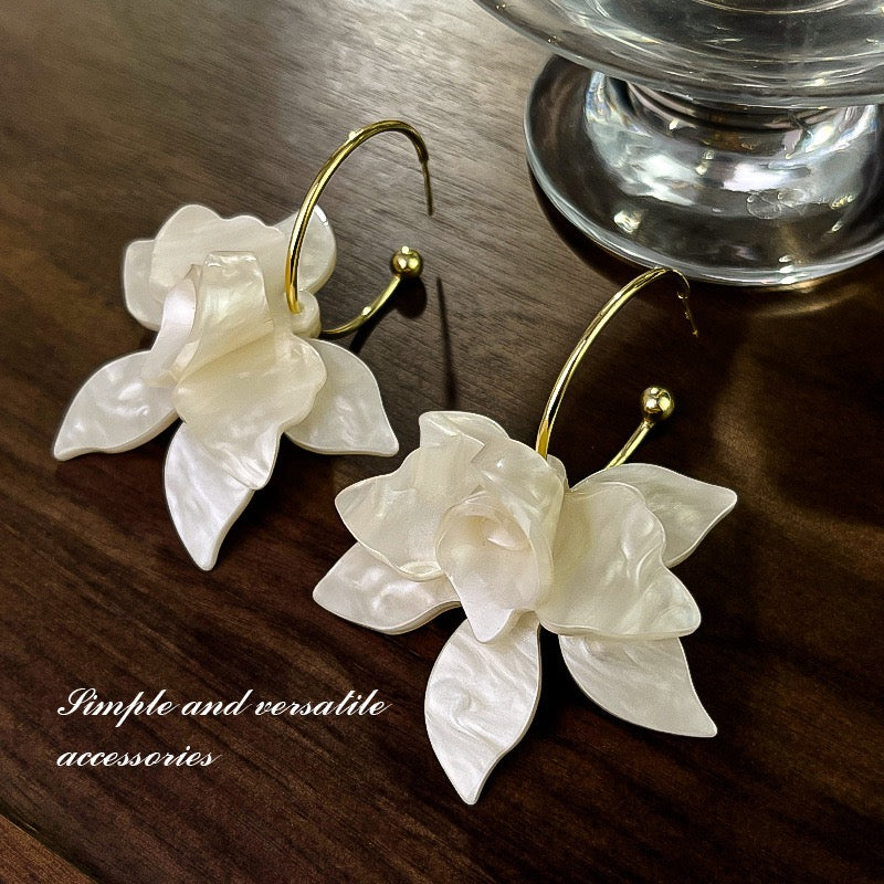 French Vintage Gardenia Flower Earrings For Women Fairy Elegant Stud Earrings Luxury Fashion Jewelry