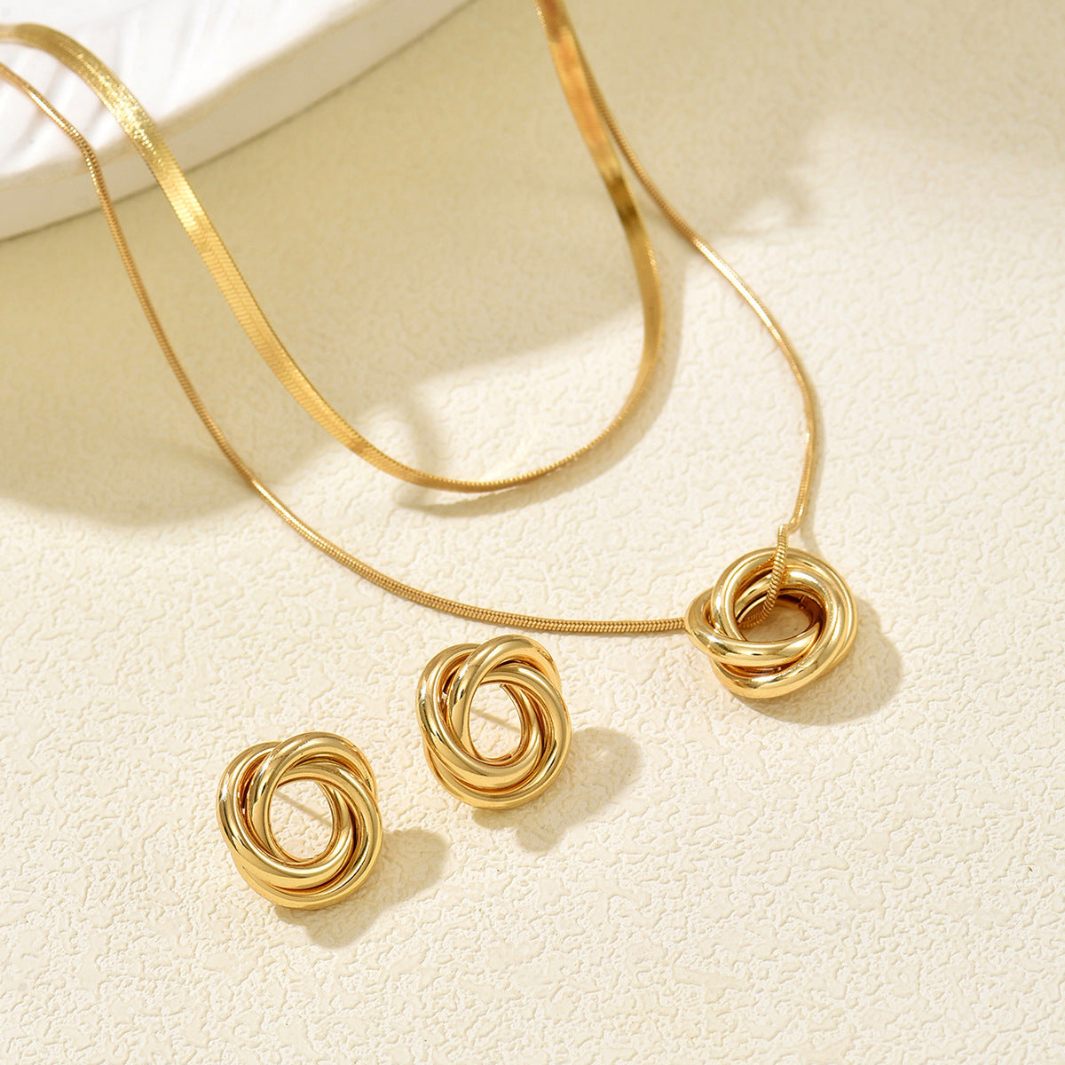 Cross-border European American Women Jewelry Set, Geometric Intertwined Ring Multi-layer Necklace & Matching Earrings, Niche Versatile Fashion Accessories For Ladies