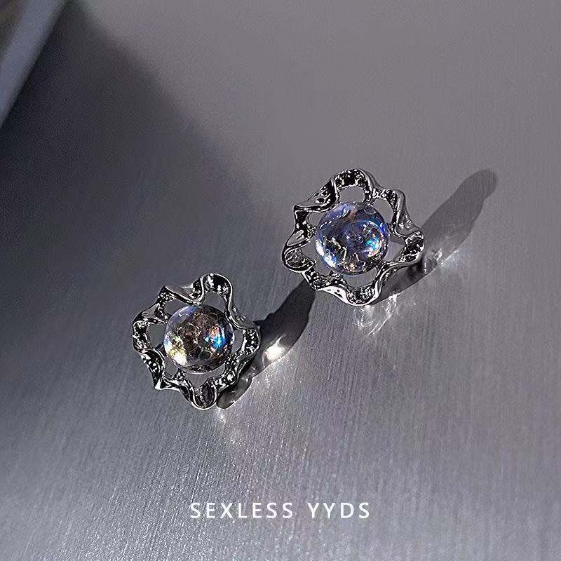2026 New Japanese Korean Niche Design Moonstone Stud Earrings For Women, Trendy Cold Minimalist Style Light Luxury High-End Fashion Ear Jewelry
